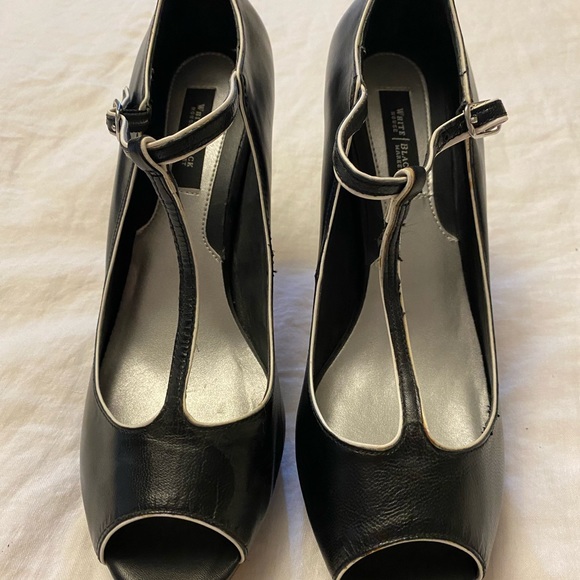 NWOT White House Black Market Open Toe Heels - Picture 2 of 5
